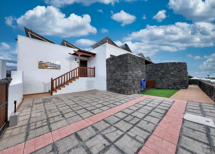 Flavia - Pool, Bbq And Game 普拉亚布兰卡